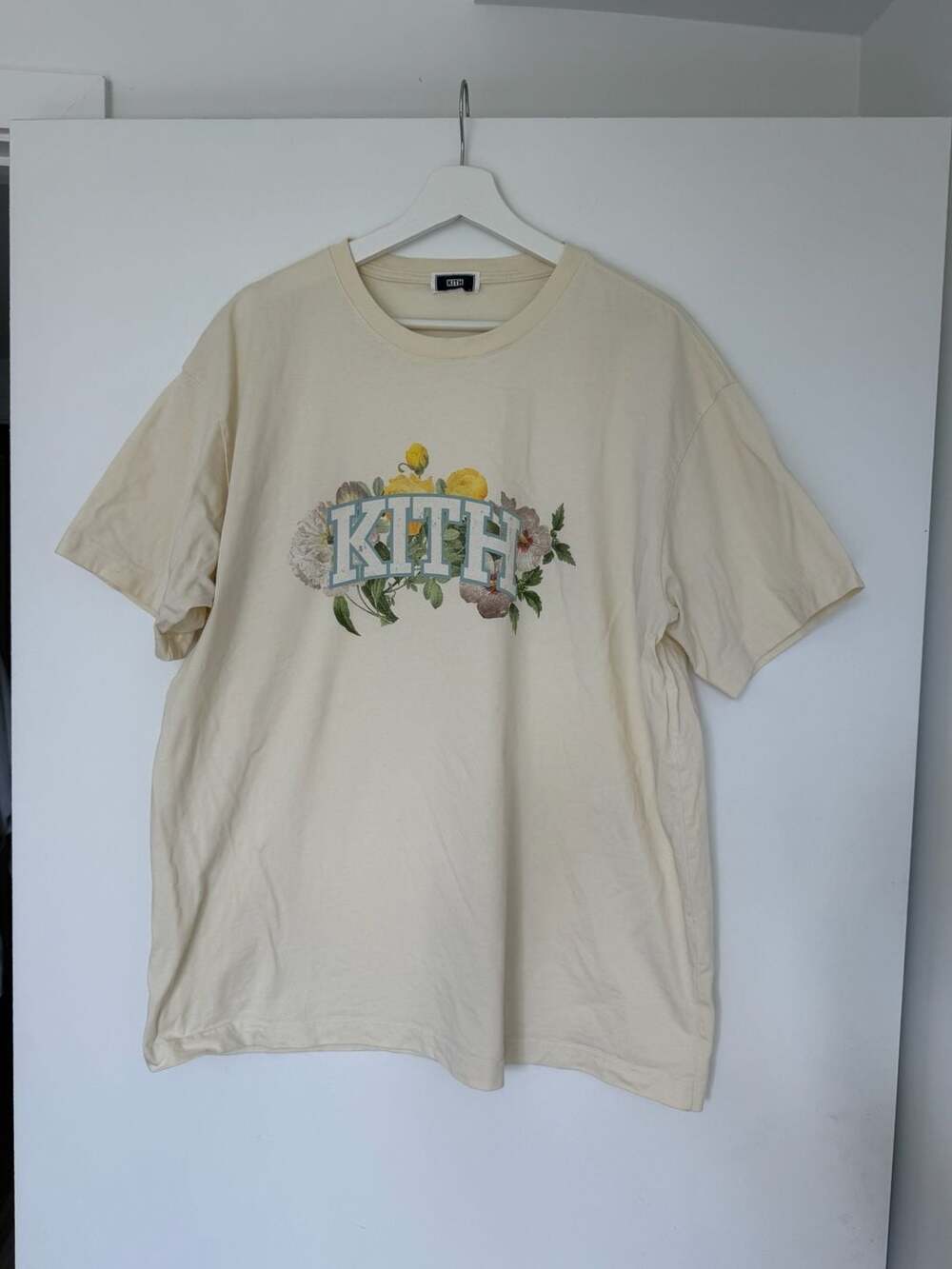 Kith Floral Logo Graphic T-Shirt Cream Size XL